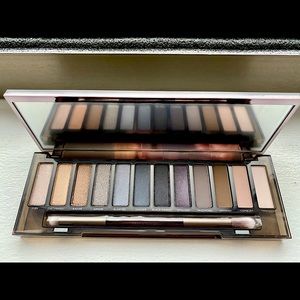 Urban Decay NAKED Smoky Eyeshadow Palette
